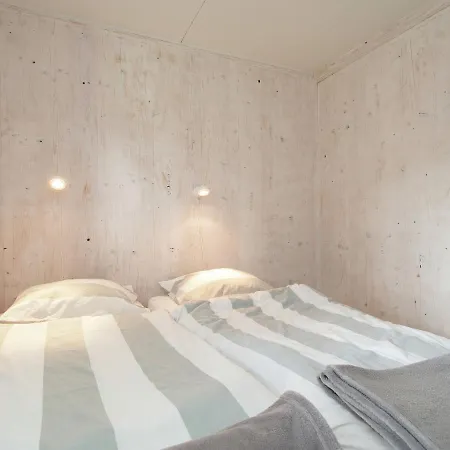 Ferienhaus Adorable Holiday In With Garden *